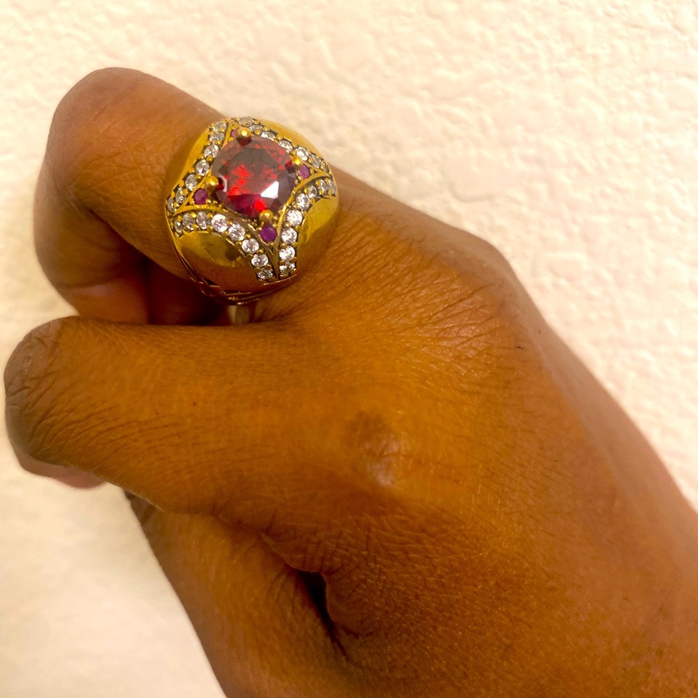 Vintage Red Ruby Gemstone Ring - image 1